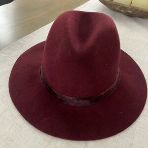 NWT a new day burgundy felt winter hat